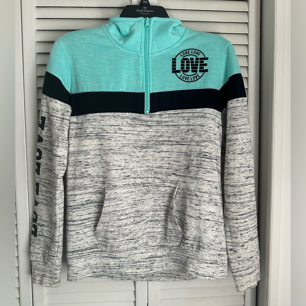 Quarter Zip Pullover